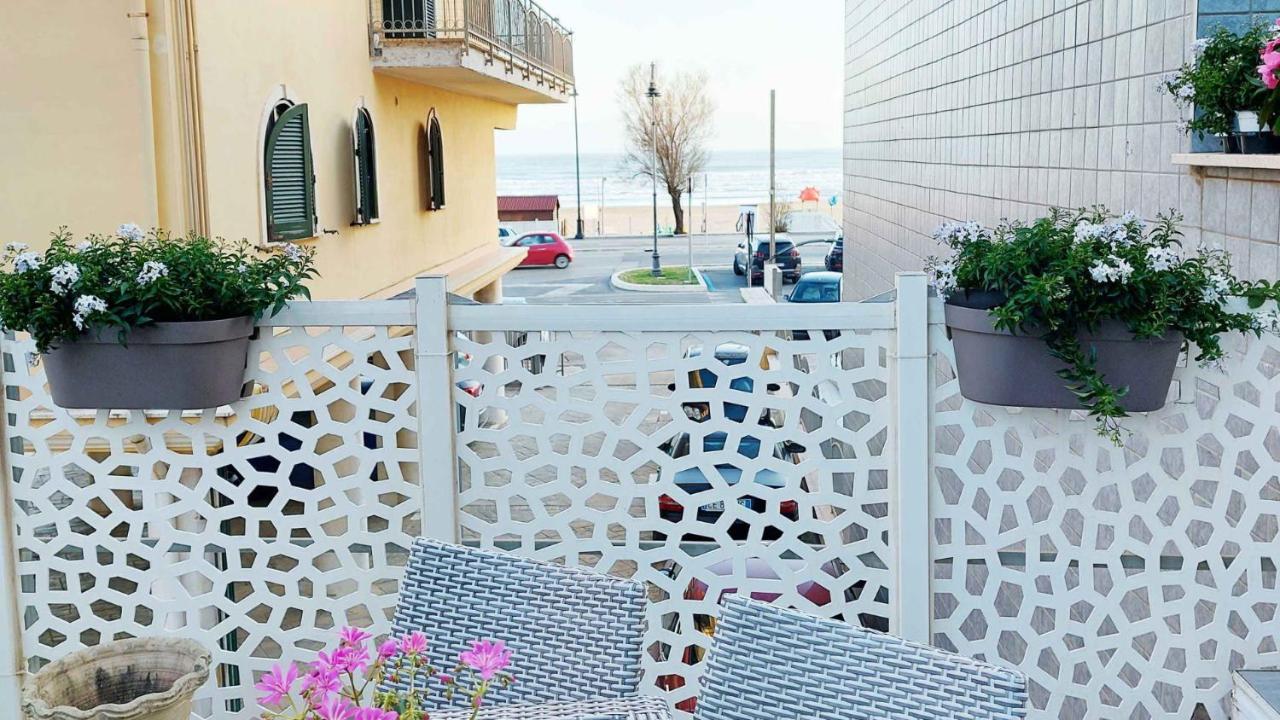 Sweet Home & Wellness Affittacamere Nettuno Exteriér fotografie