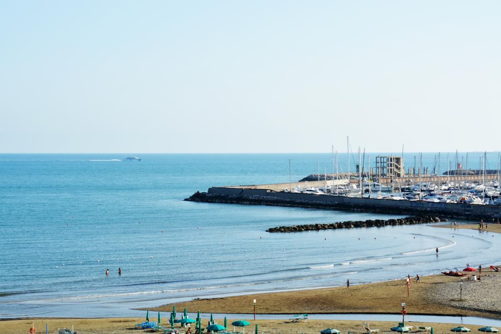 Sweet Home & Wellness Affittacamere Nettuno Exteriér fotografie